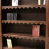Wunderschönes antikes Bücherregal aus Eiche, welches zum Weinregal umgebaut werden kann, wenn man die Bretter rum dreht