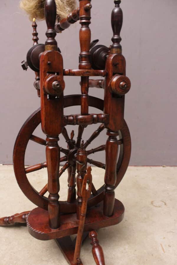 Antikes Spinnrad kaufen bei Antik & Stil