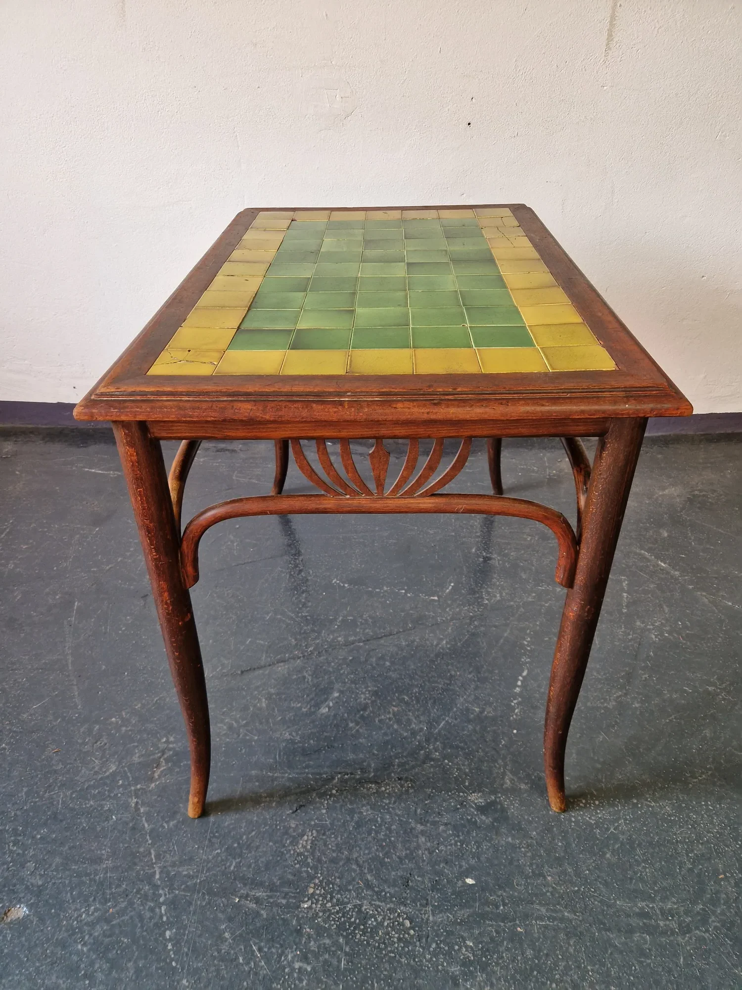 Antike Bugholzmöbel kaufen bei Antik& Stil