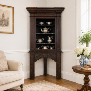 Antiker Eckschrank aus Eiche - Eckvitrine um 1880
