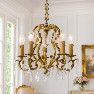 Antiker Jugendstil Kronleuchter mit Kristallbehang und fünf Flammen