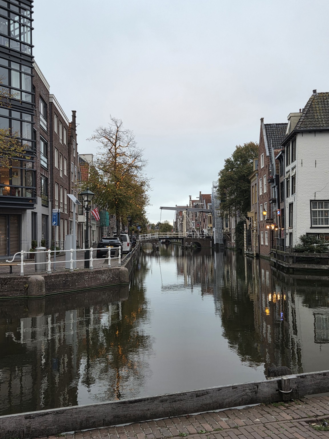 Historische Grachten und Häuser in Alkmaar