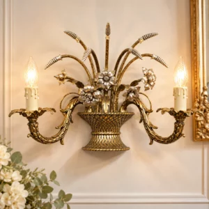 Antike Jugendstil Wandlampe aus Messing mit Blumenkorb