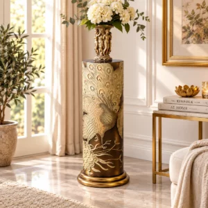 Vintage Pfauen-Säule mit großem Pfauenrelief in Goldoptik